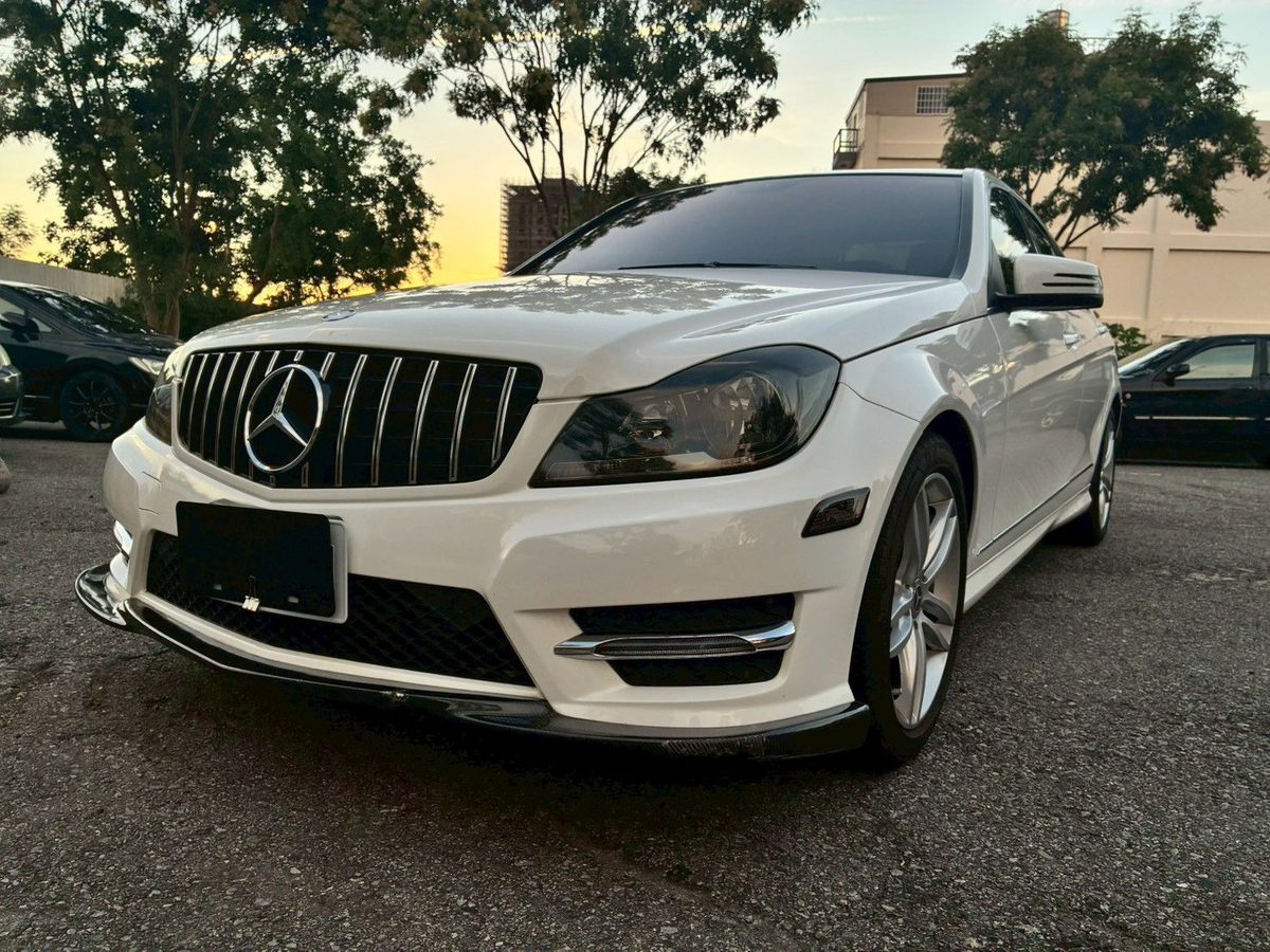 2013 M-Benz C250 中古車 - 金鴻汽車