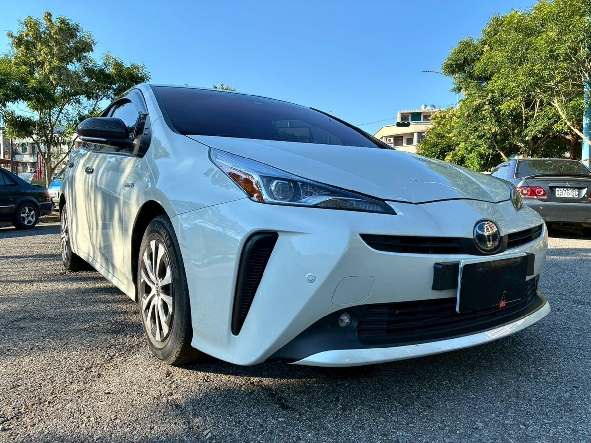 2020 Toyota Prius 中古車 - 金鴻汽車